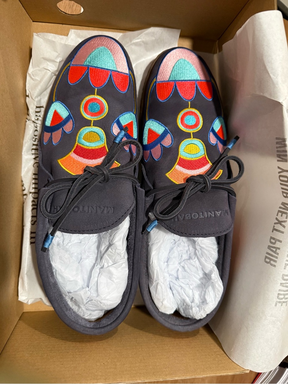 MANTOBAN Women's Embroidered Navy Moccasin - Multi Color